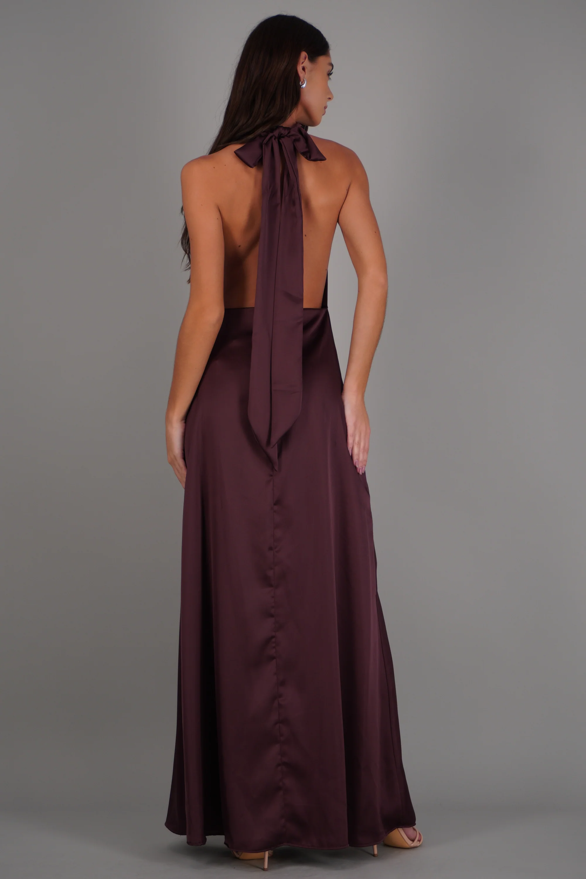 Vestido maxi escote cascada satinado - Image 4