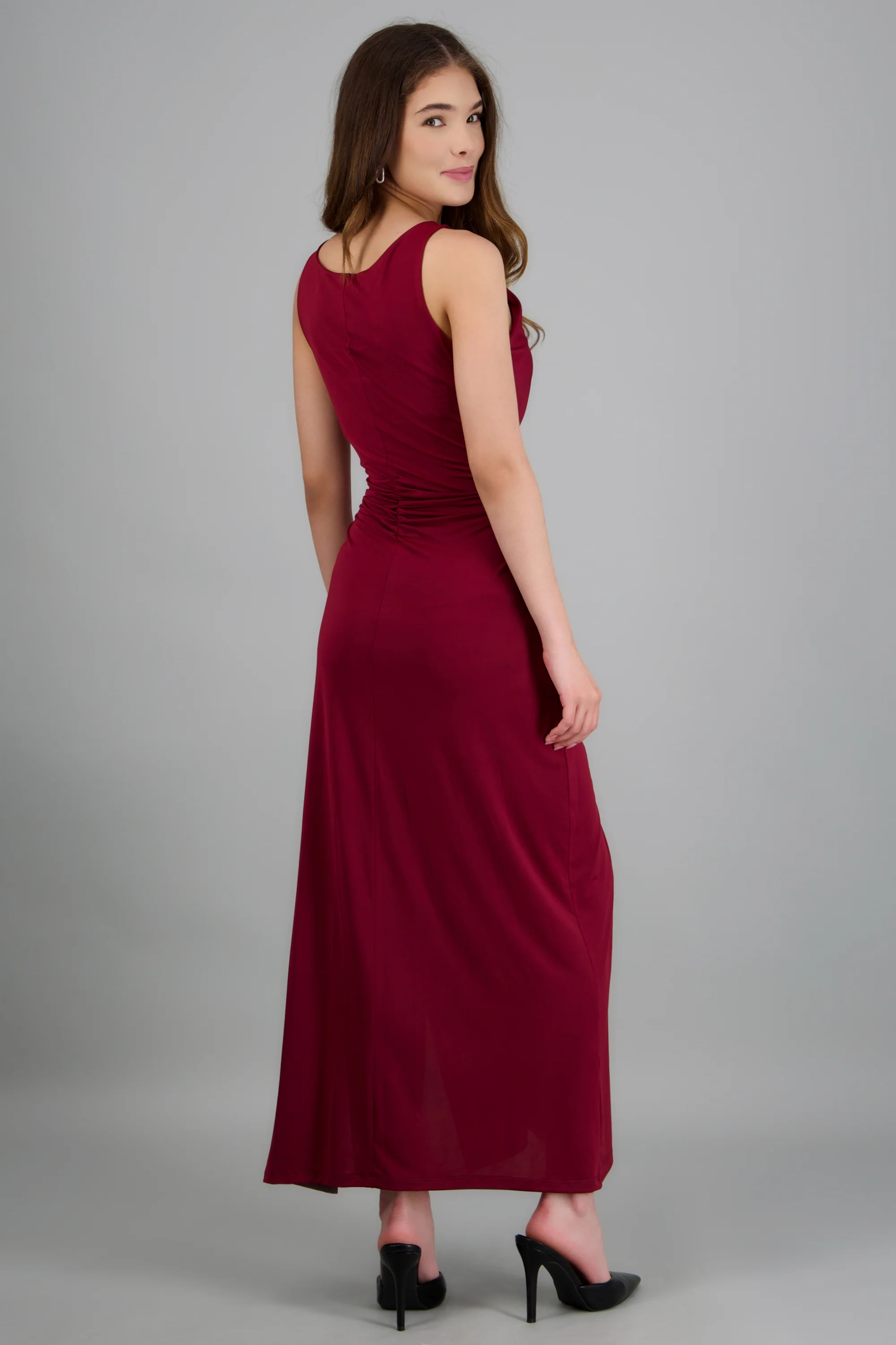 Vestido maxi frunce en medio detalle herraje - Image 4