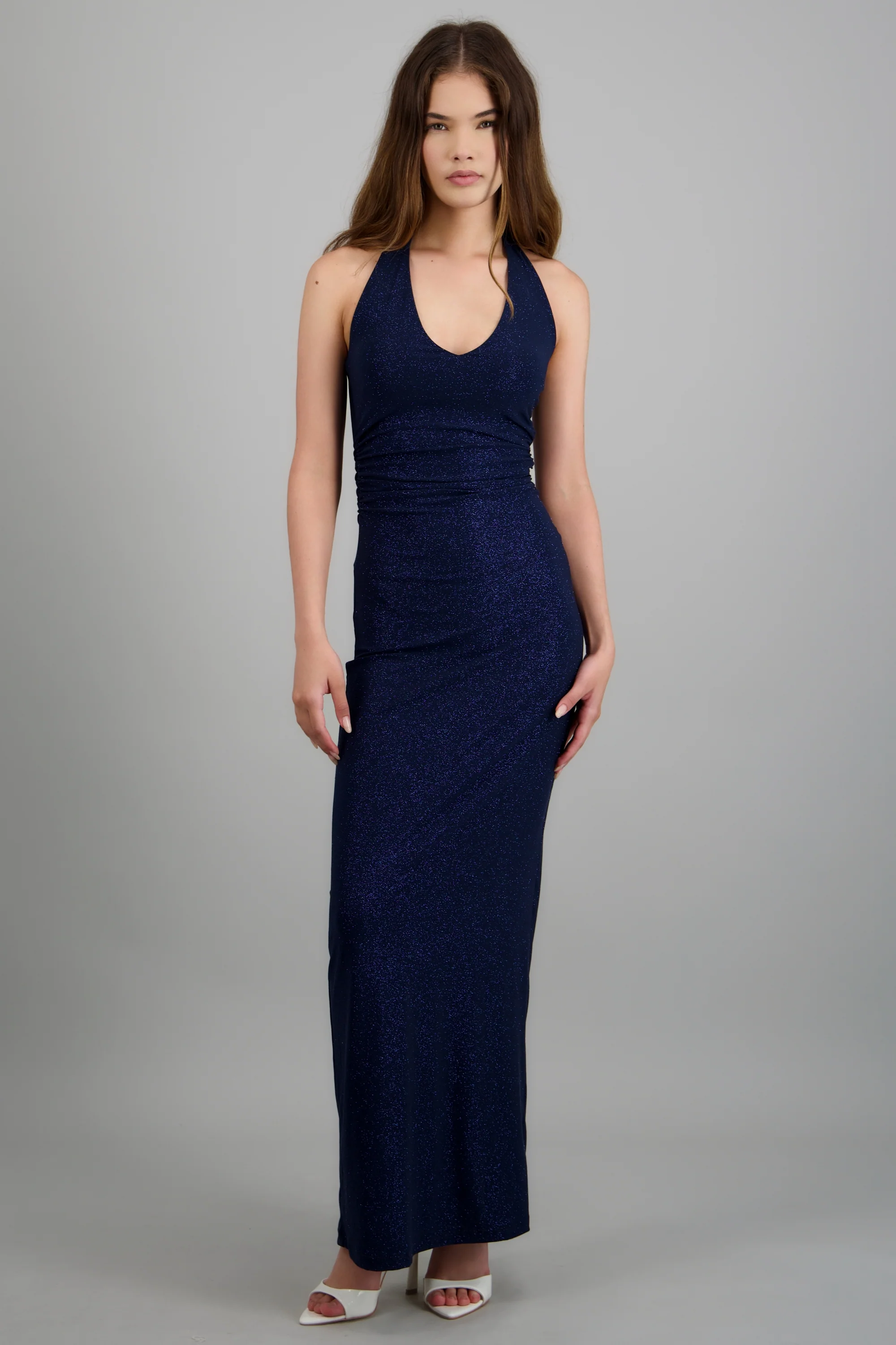 Vestido maxi halter detalle plisado