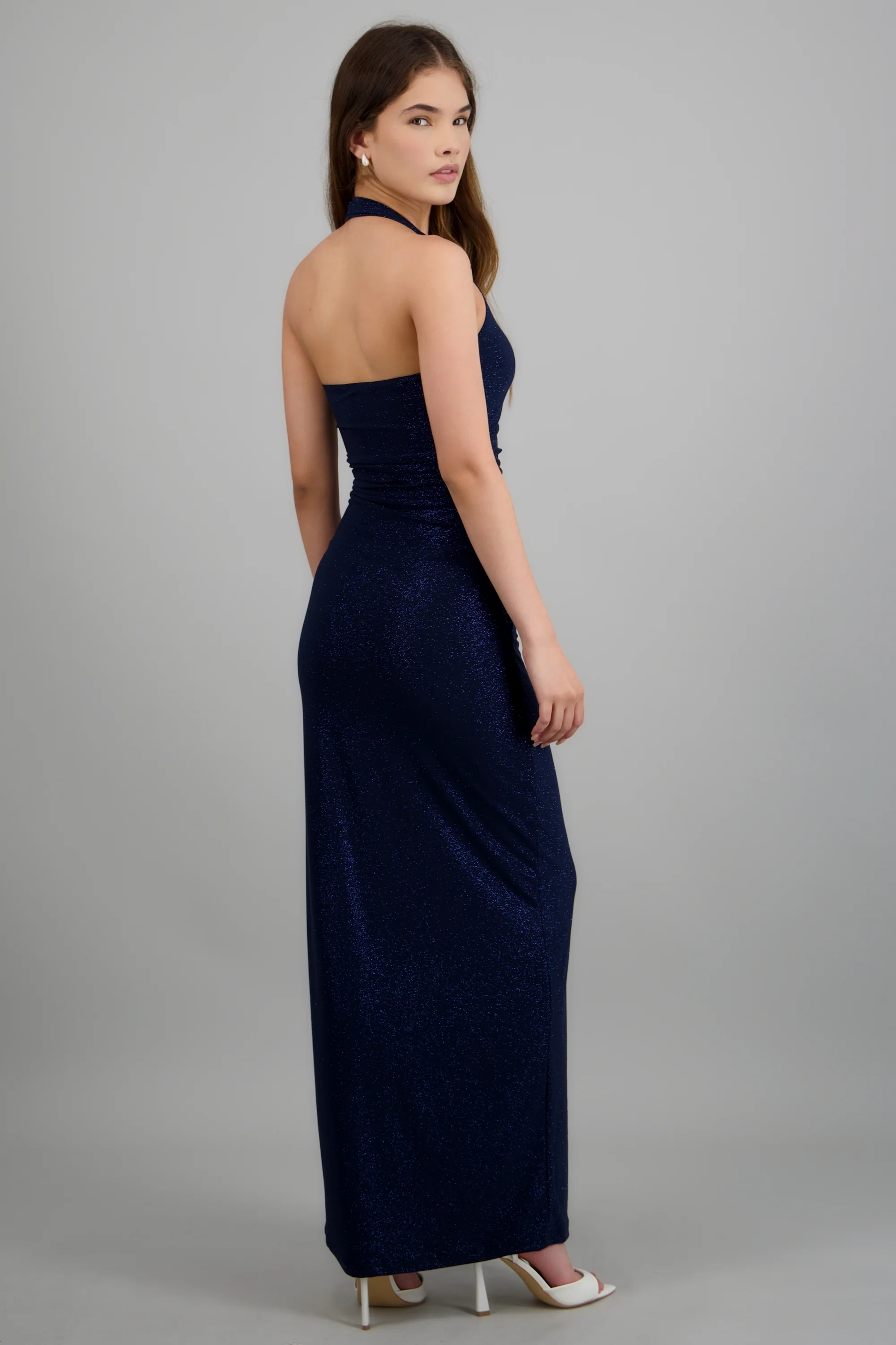 Vestido maxi halter detalle plisado - Image 4
