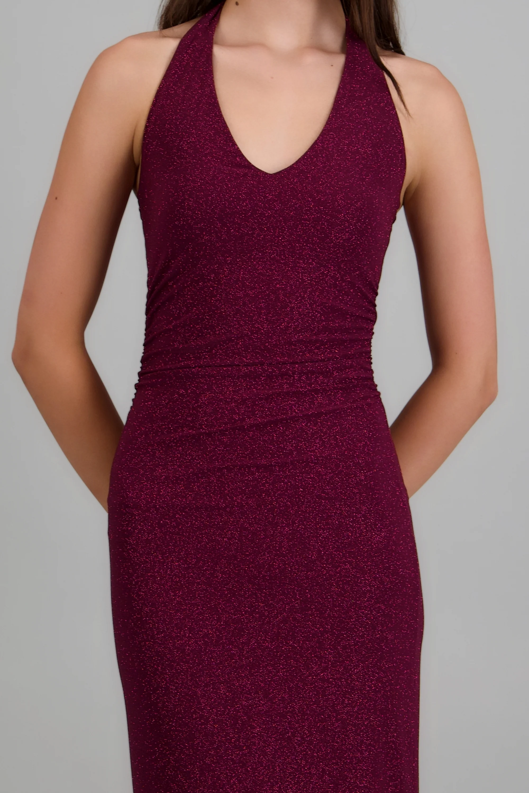 Vestido maxi halter detalle plisado - Image 10