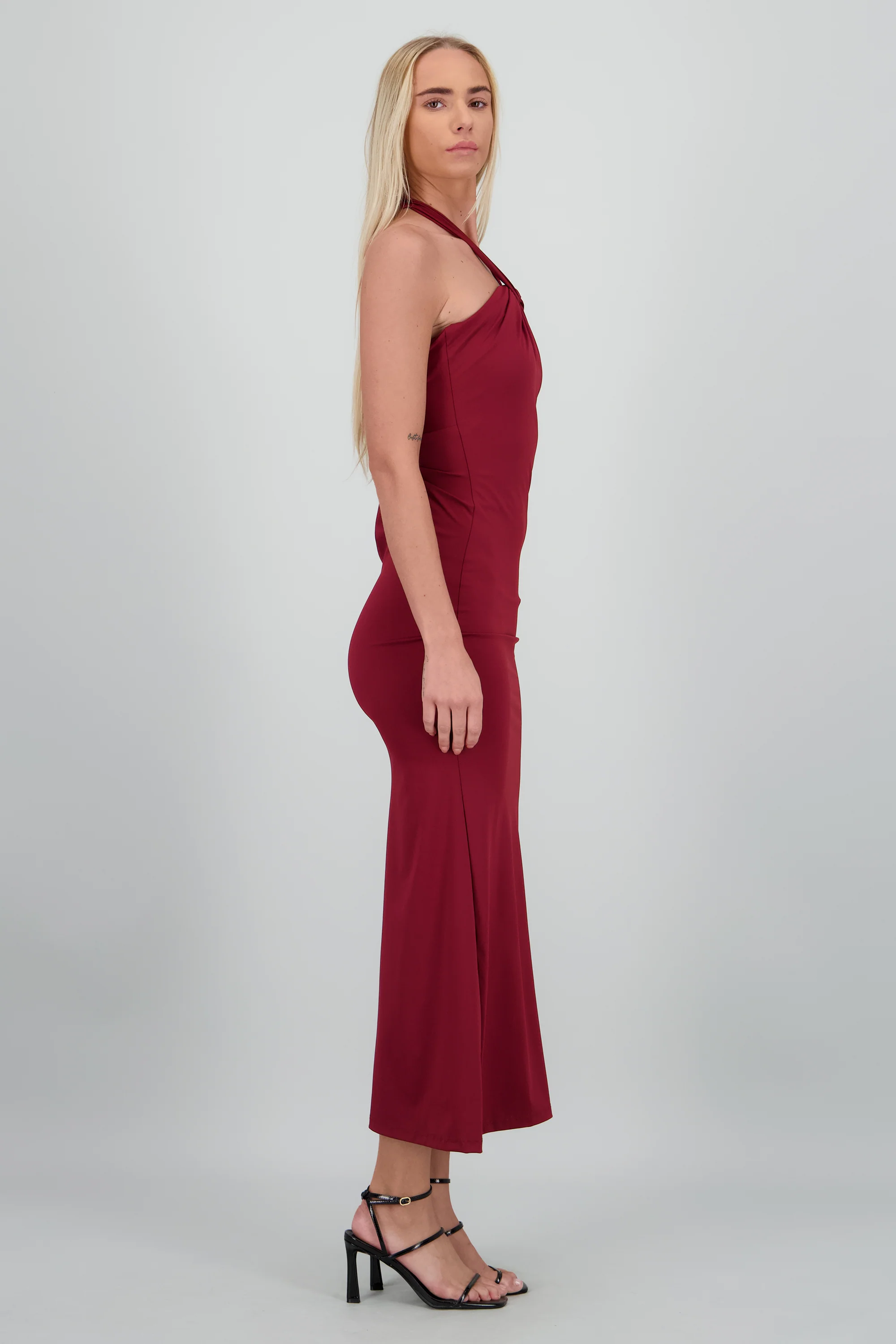 Vestido maxi halter nudo espalda - Image 3
