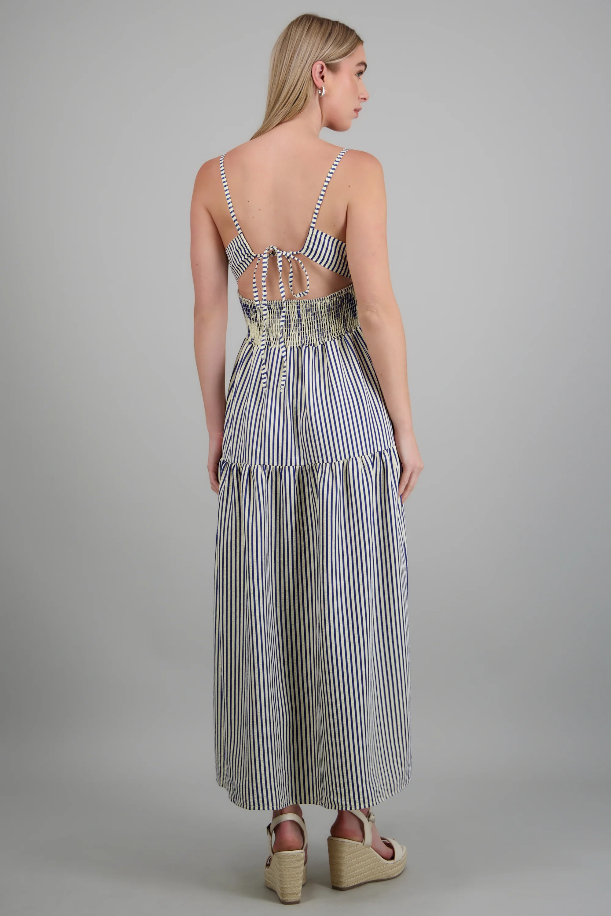 Vestido maxi lineas escote espalda - Image 4