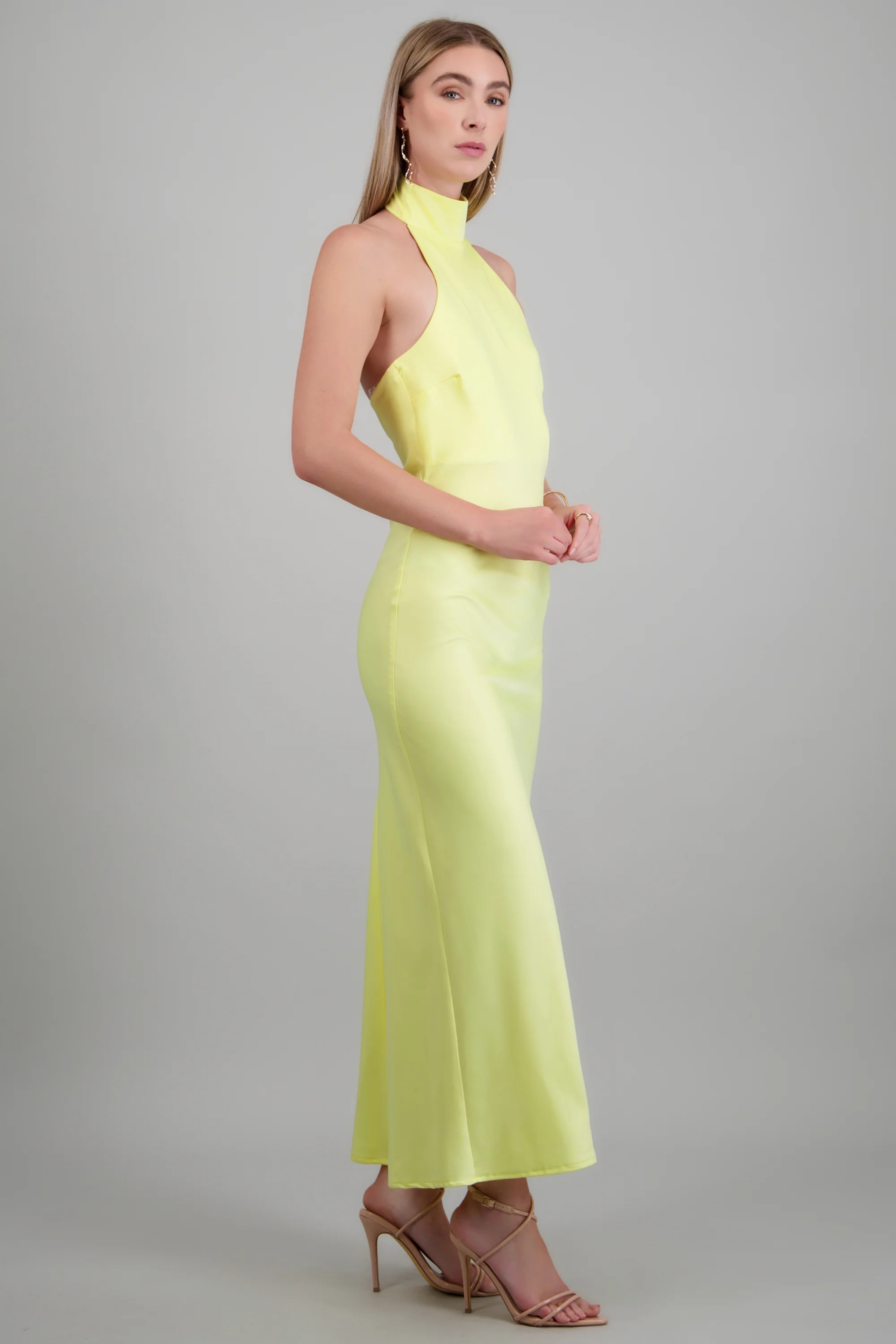 Vestido maxi sin mangas escote halter liso - Image 2