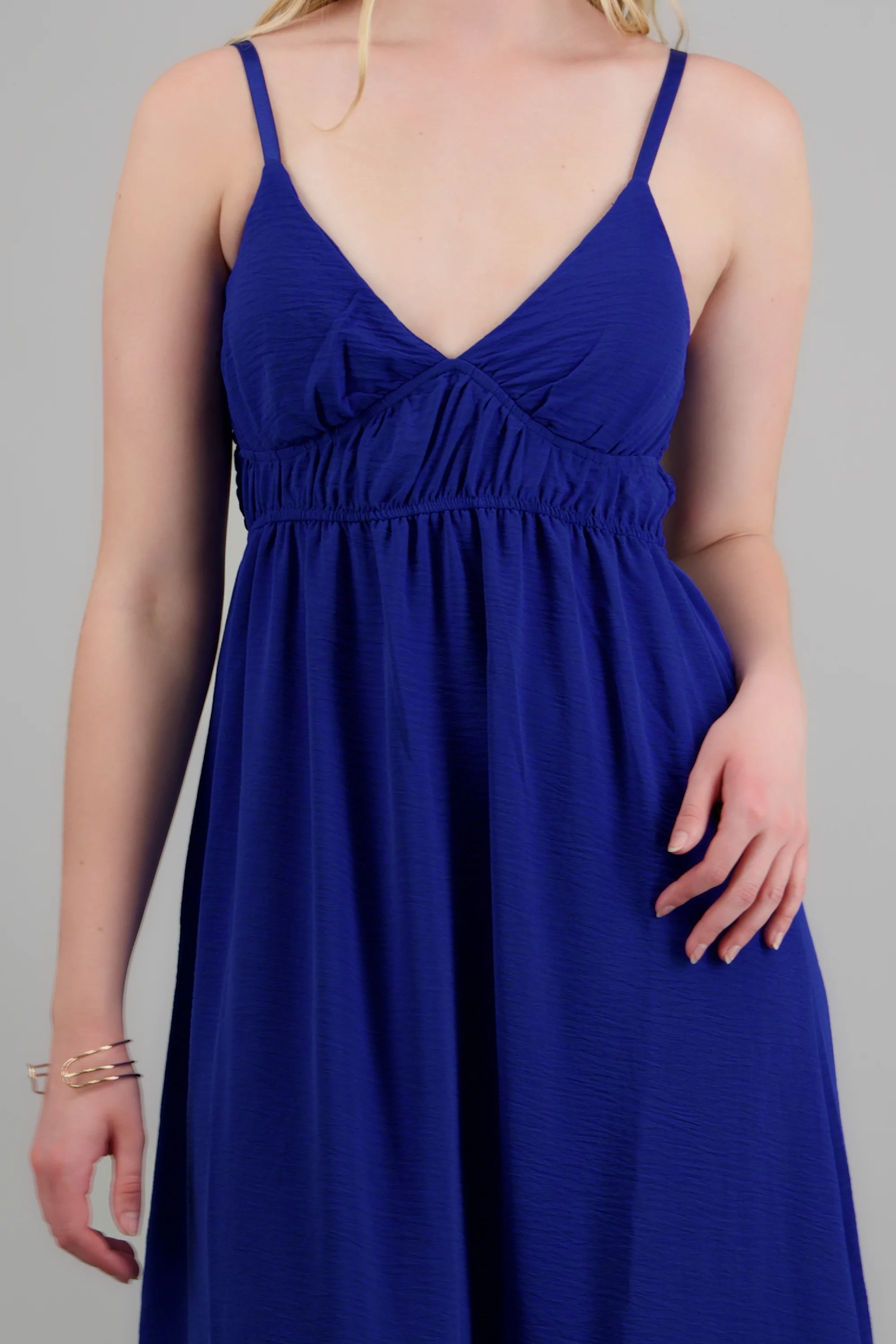 Vestido maxi tirantes liso con copas - Image 5