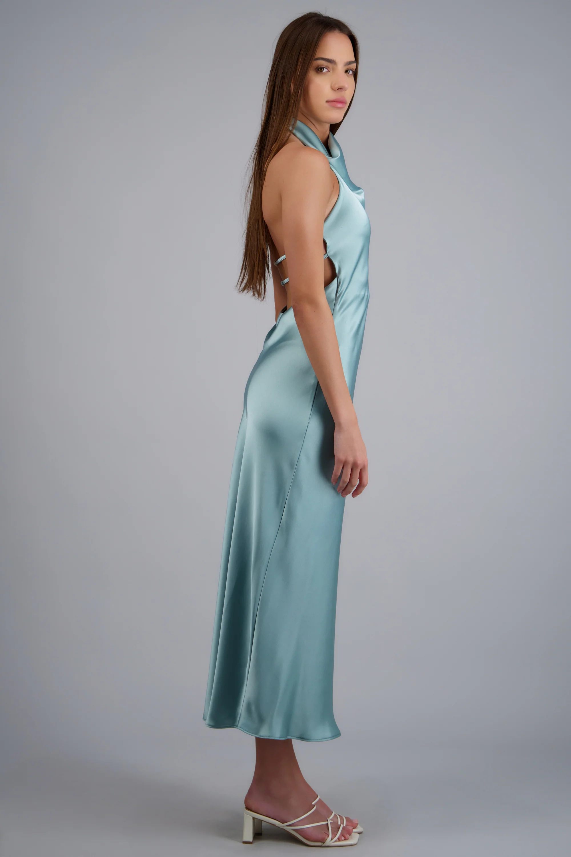Vestido midi cuello alto espalda descubierta - Image 3