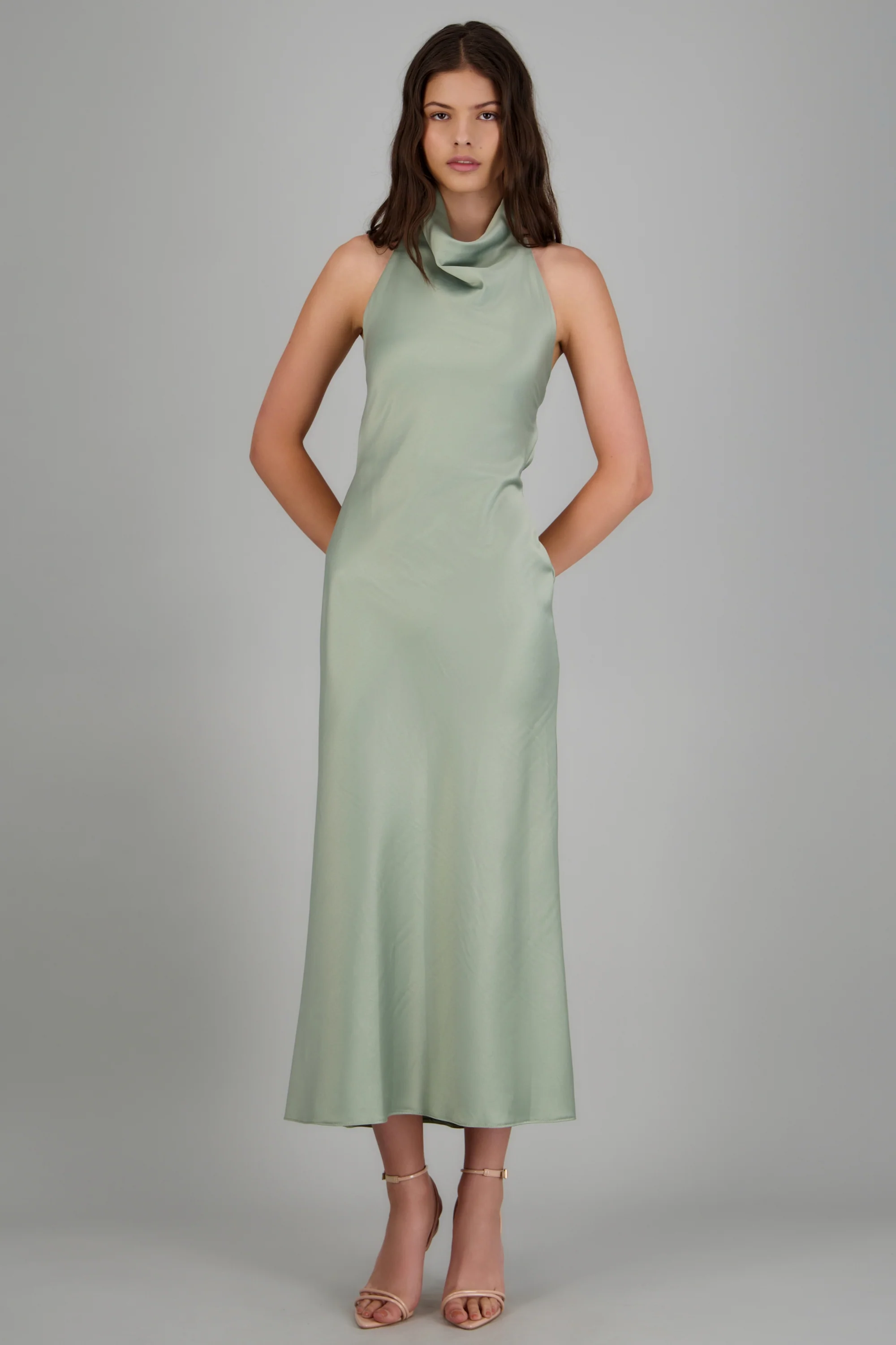 Vestido midi cuello alto espalda descubierta - Image 8