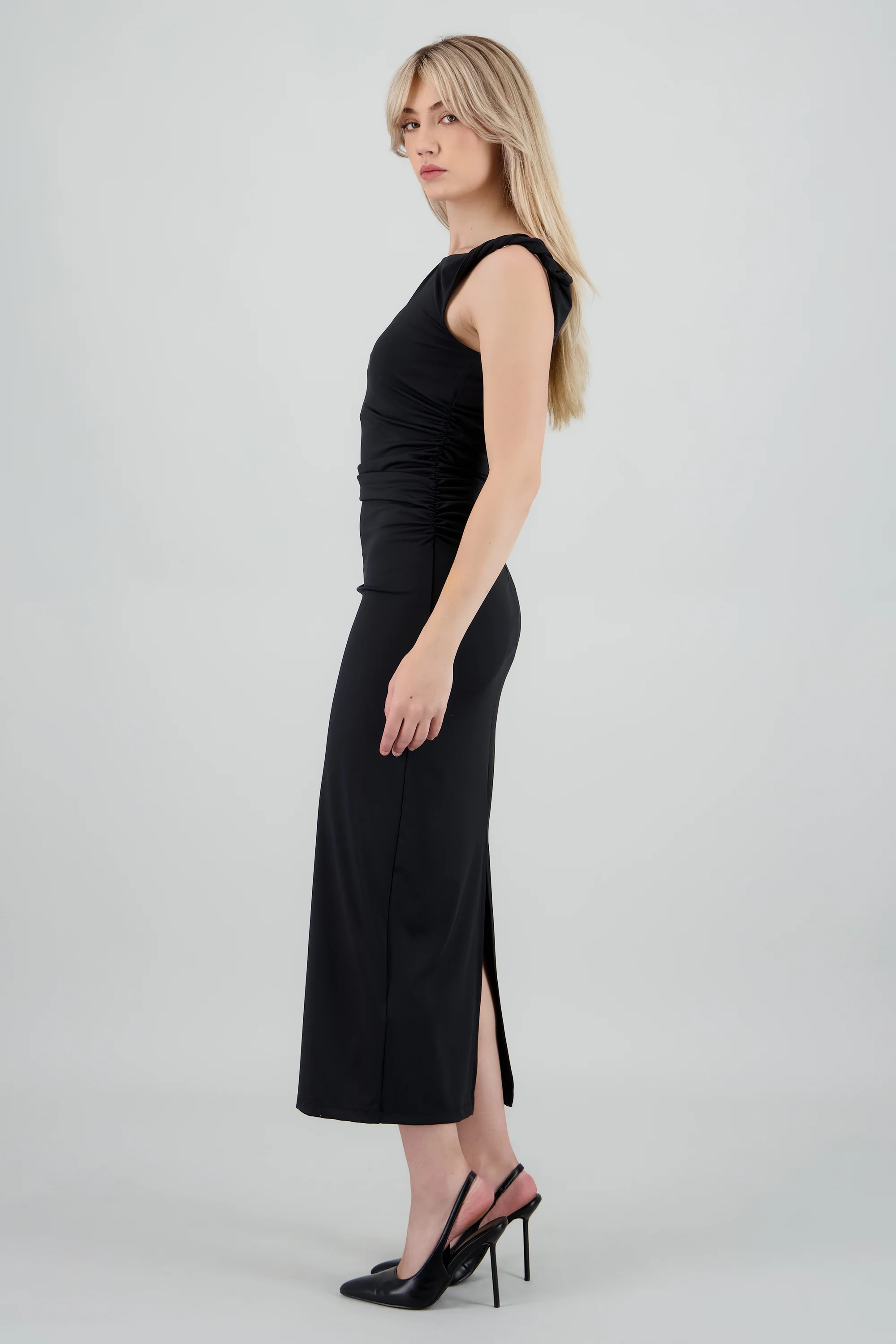 Vestido midi drapeado detalle tirante - Image 3