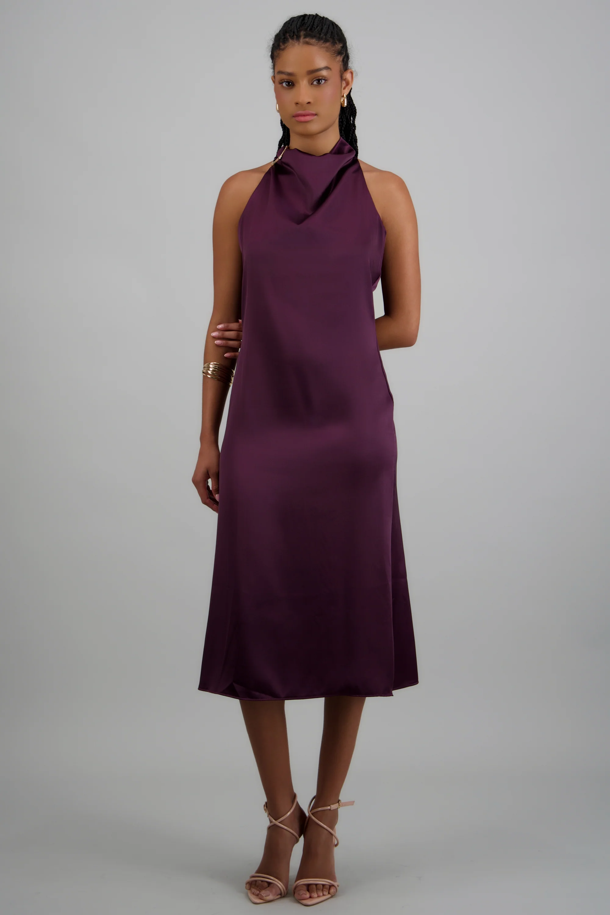 Vestido midi satinado hebilla irregular