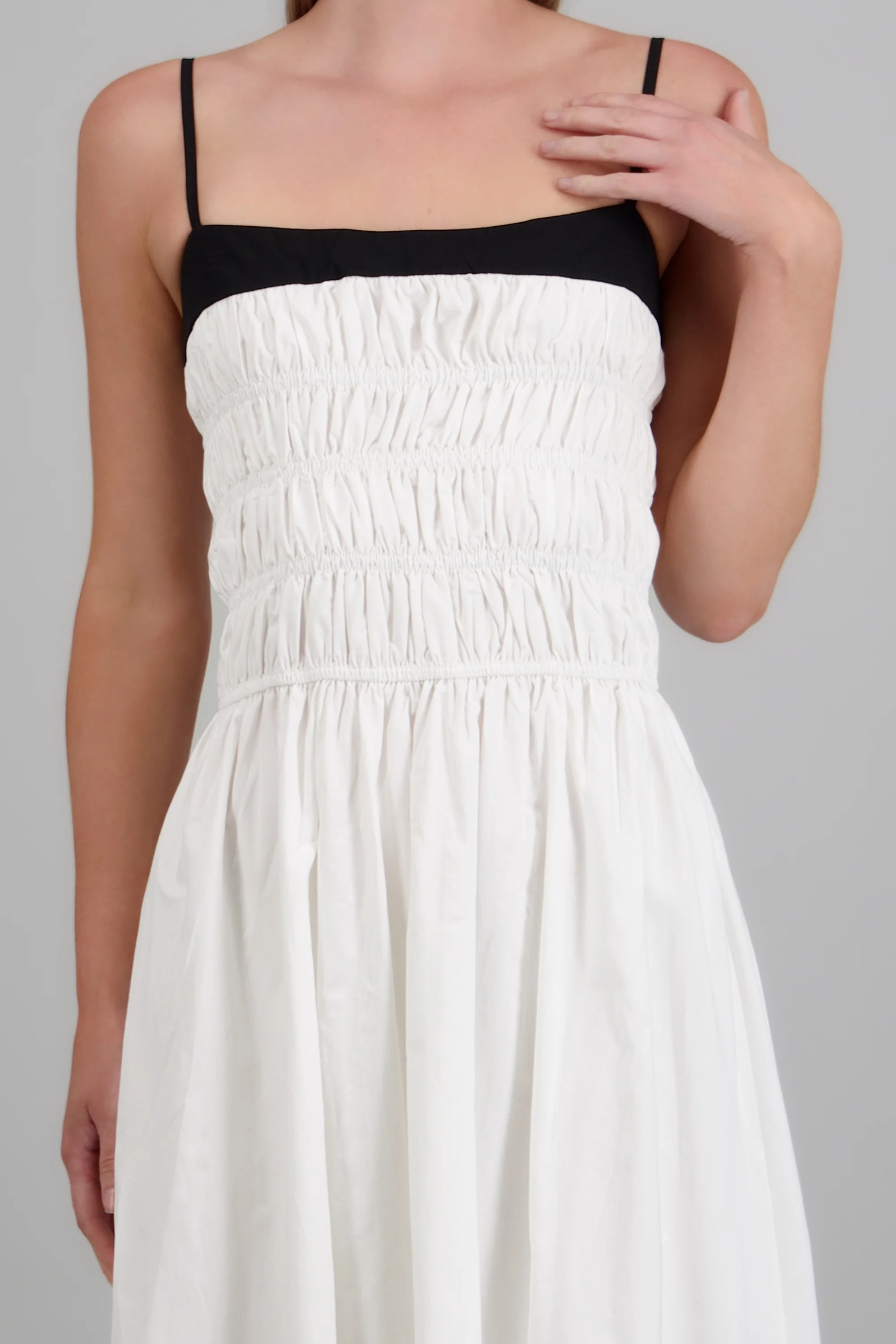 Vestido midi smock detalle contraste - Image 5