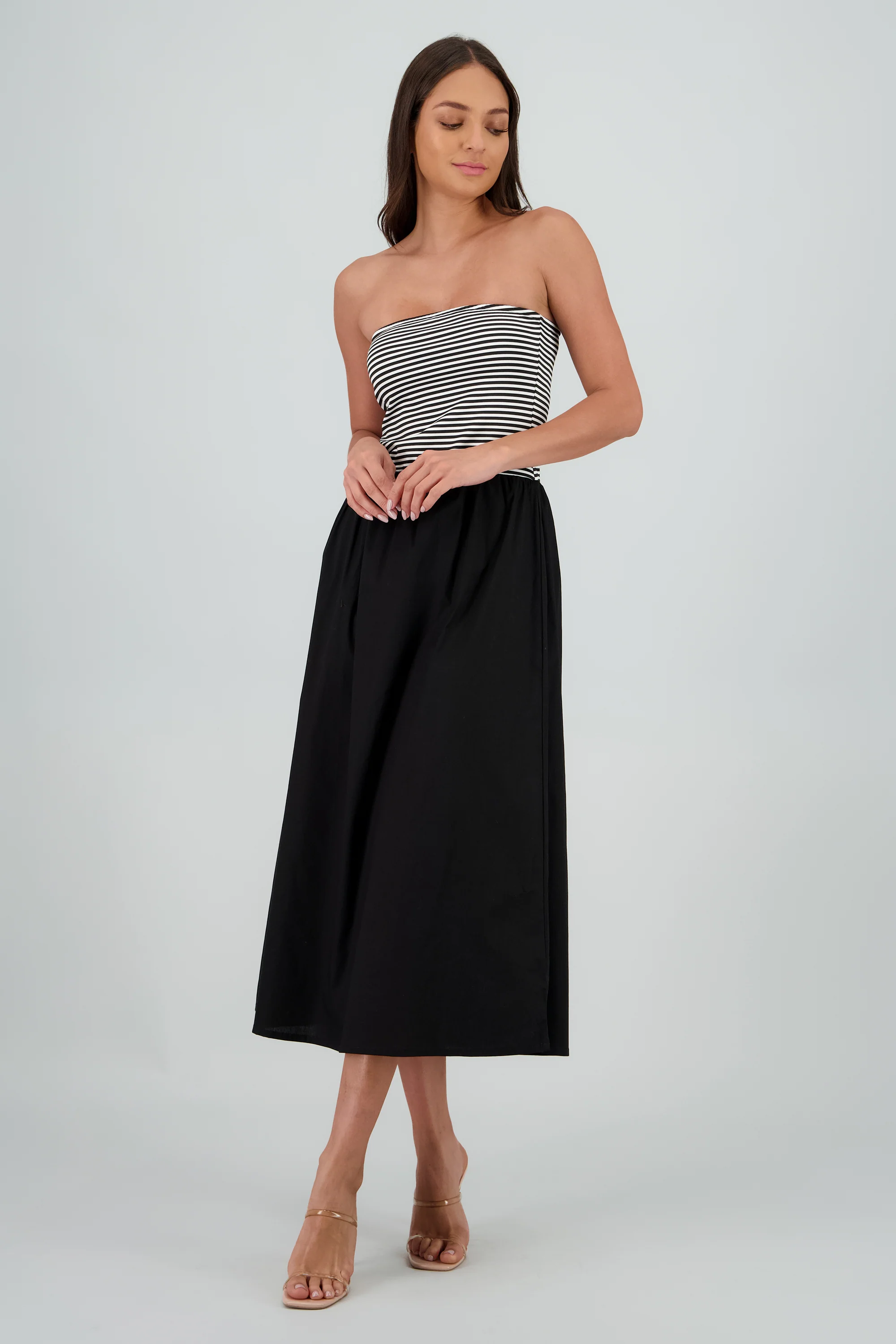 Vestido midi strapless detalle burbuja - Image 2