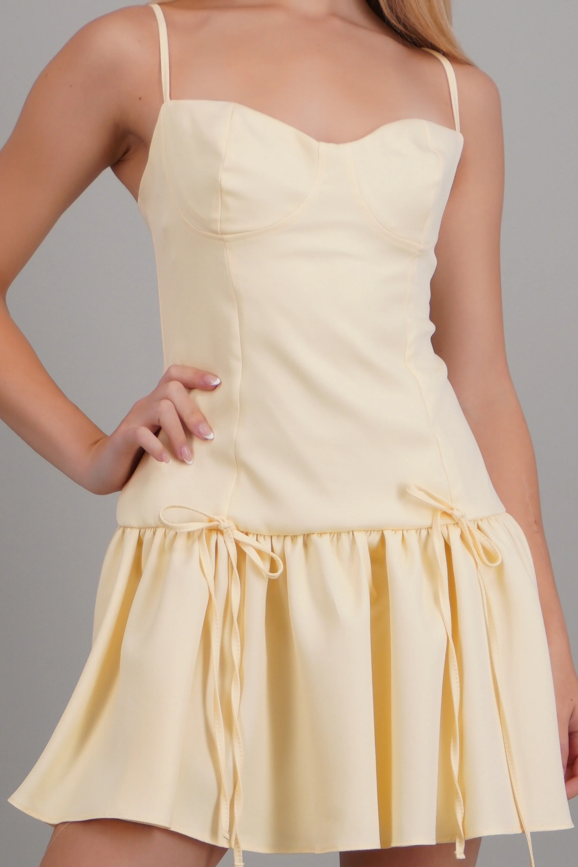 Vestido mini copas detalle moños - Image 5