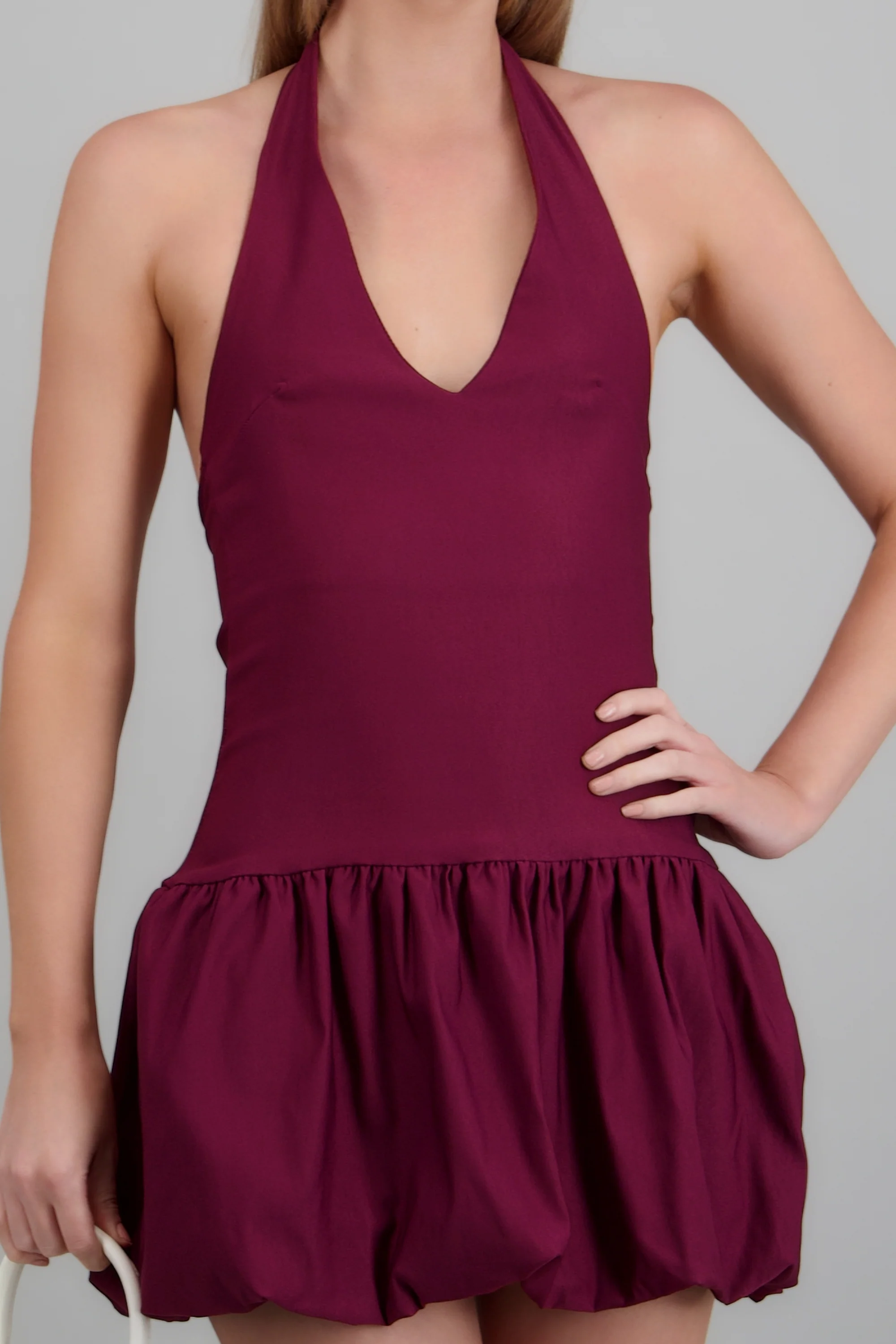 Vestido mini halter detalle globo - Image 5