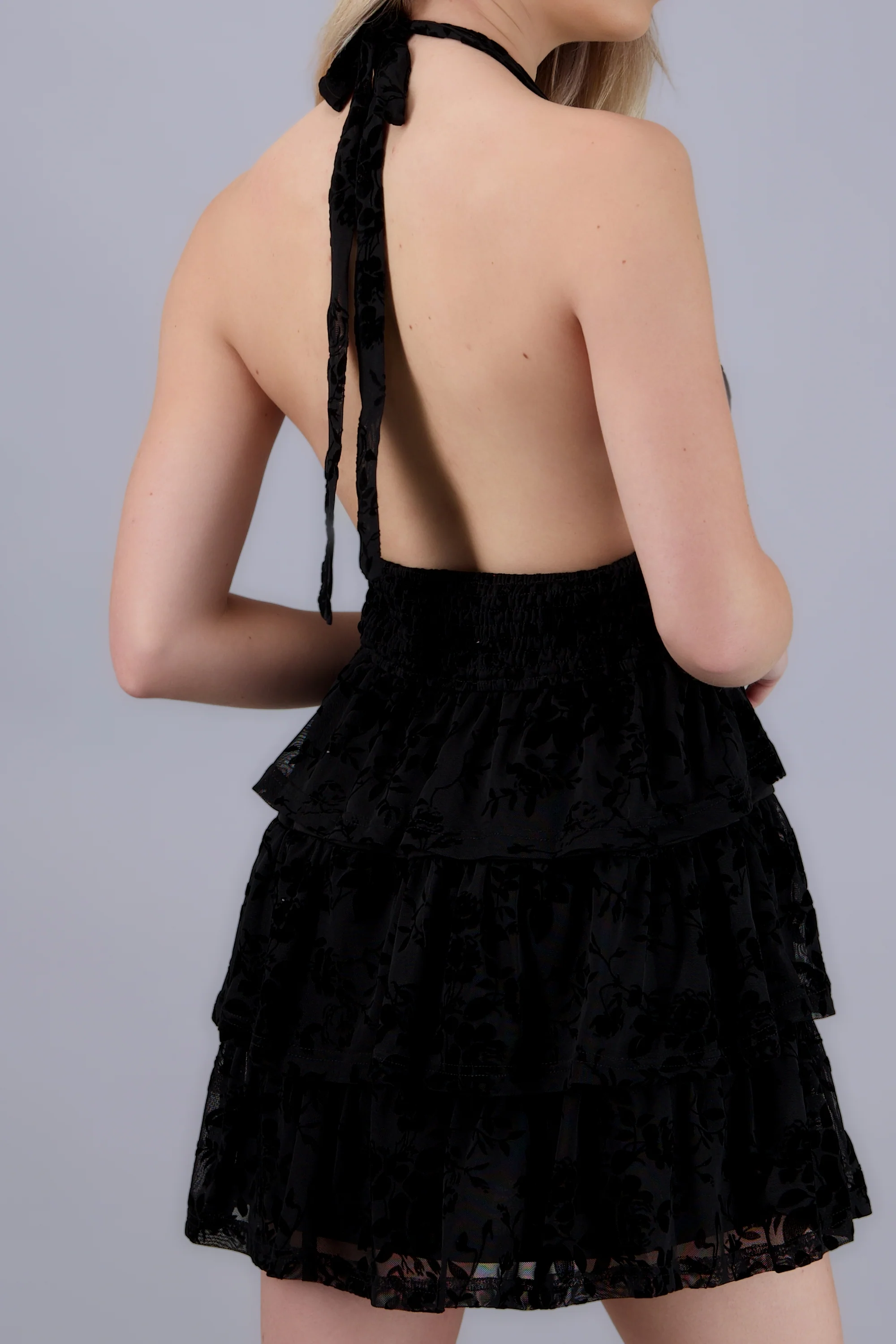 VESTIDO MINI OLANES HALTER FLOCK - Image 5