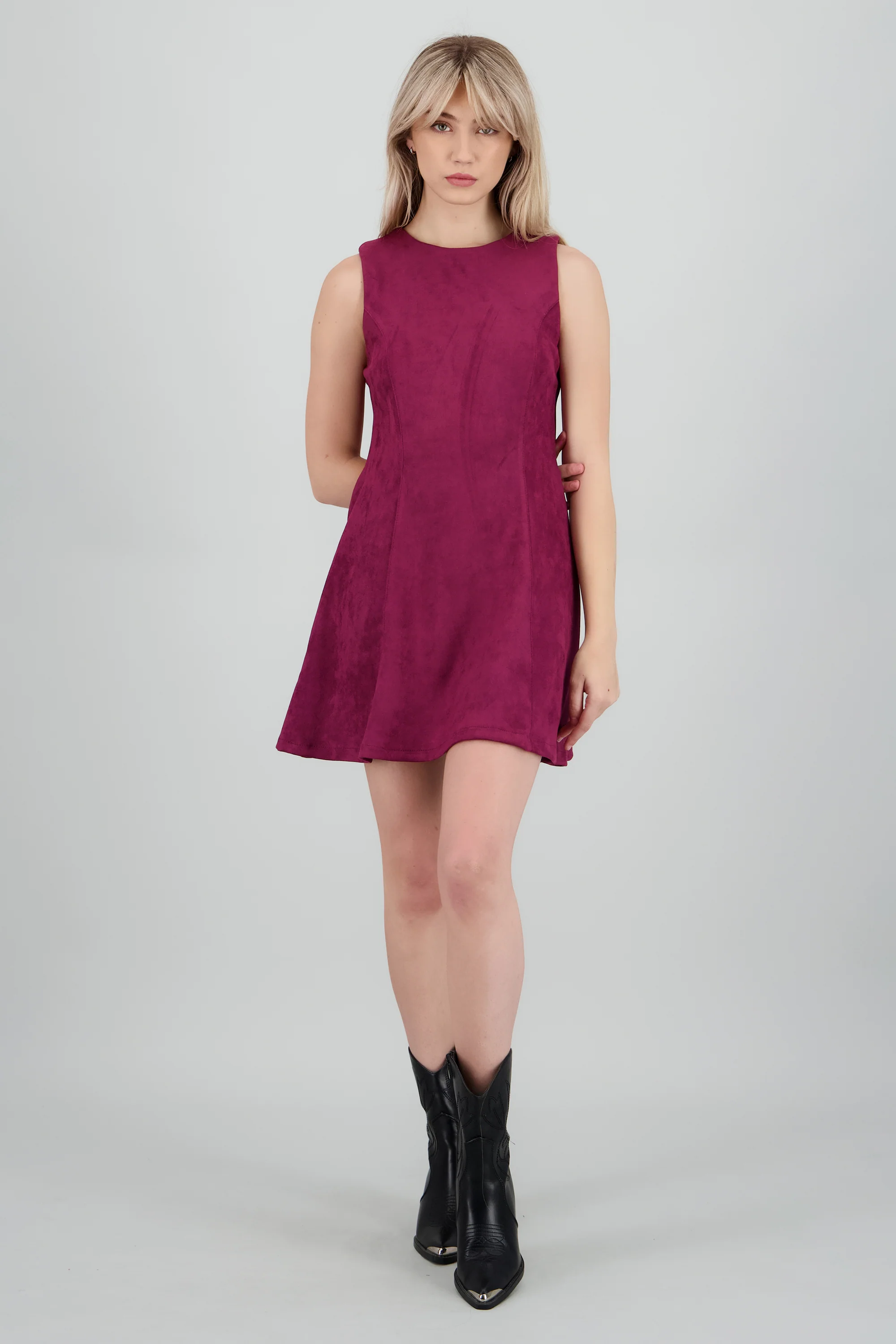 Vestido mini sin mangas detalle cortes - Image 2