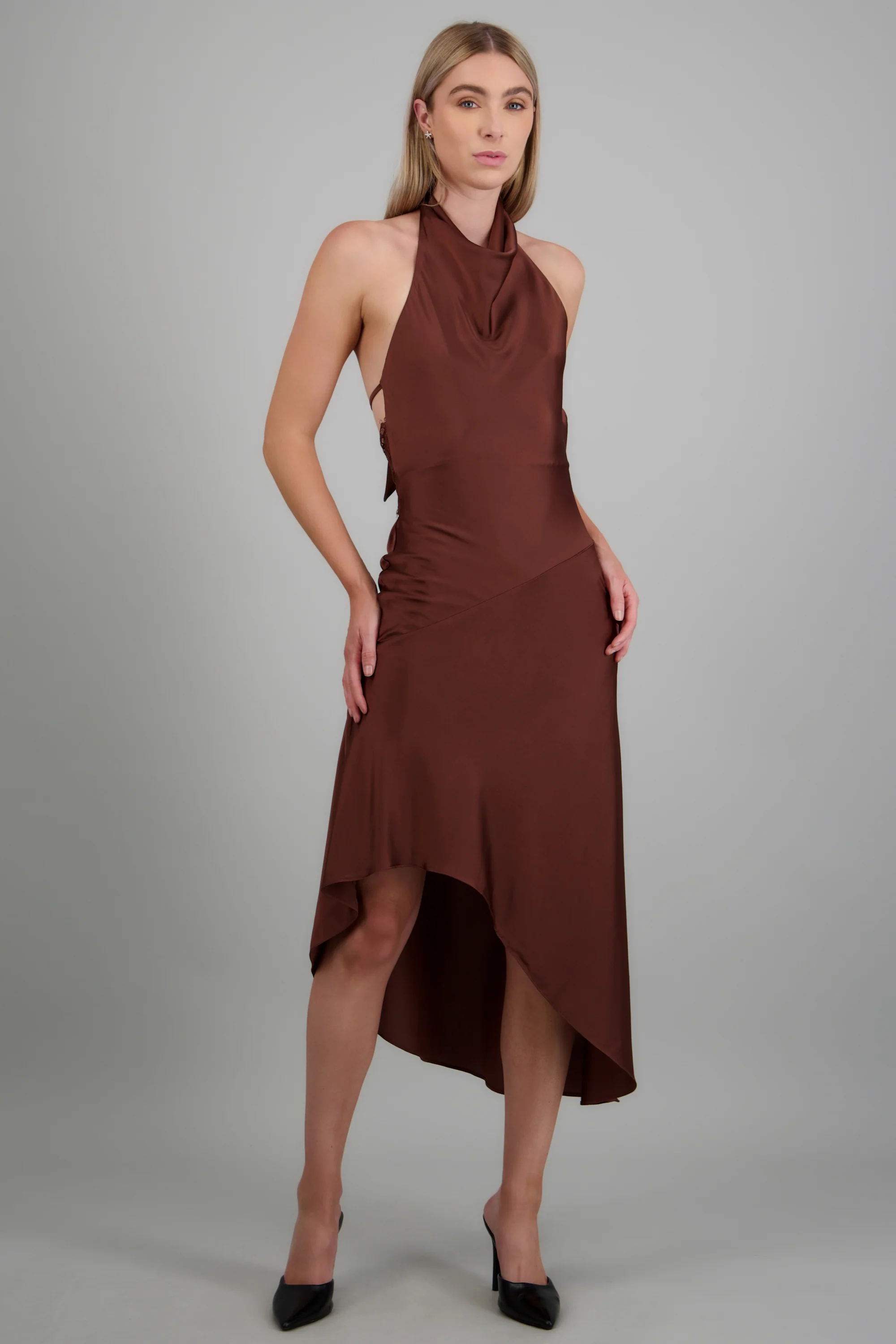 Vestido satín asimétrico espalda encaje - Image 2