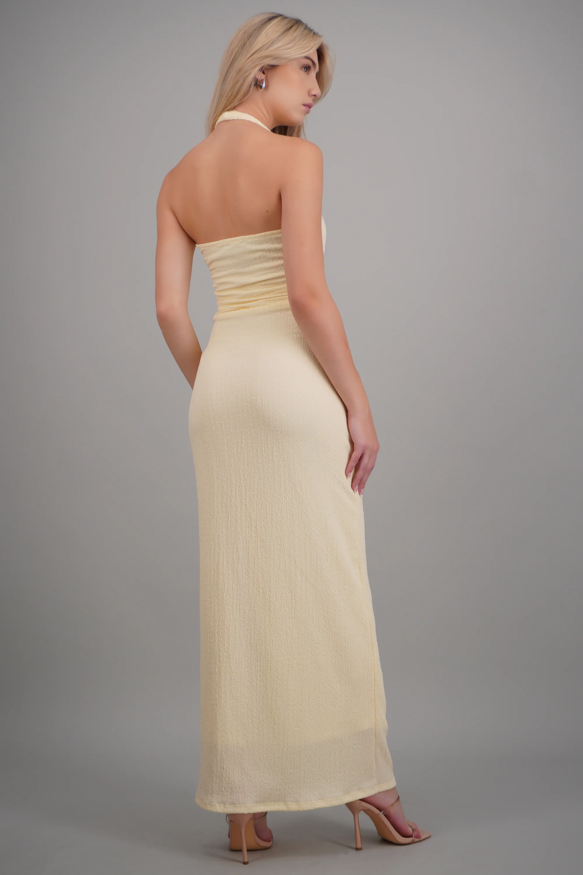 Vetido halter textura - Image 4